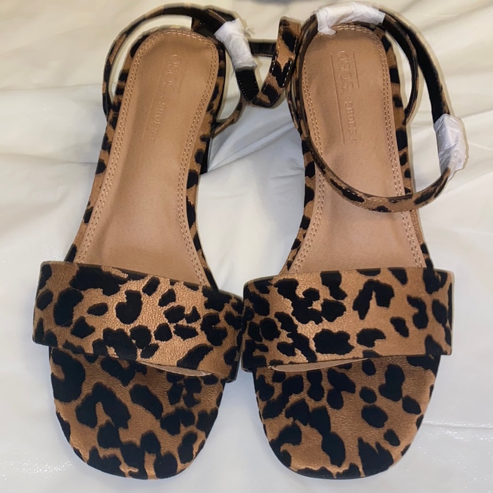 ASOS DESIGN Wide Fit Honeywell block heeled leopard Sandals